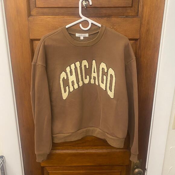 Alice & Wonder Chicago Sweater Brown size S Oversized Sweatshirt Soft $88 - Picture 1 of 14